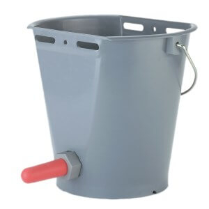 ANTROVET CALF FEEDING BUCKET PLASTIC AND TEAT